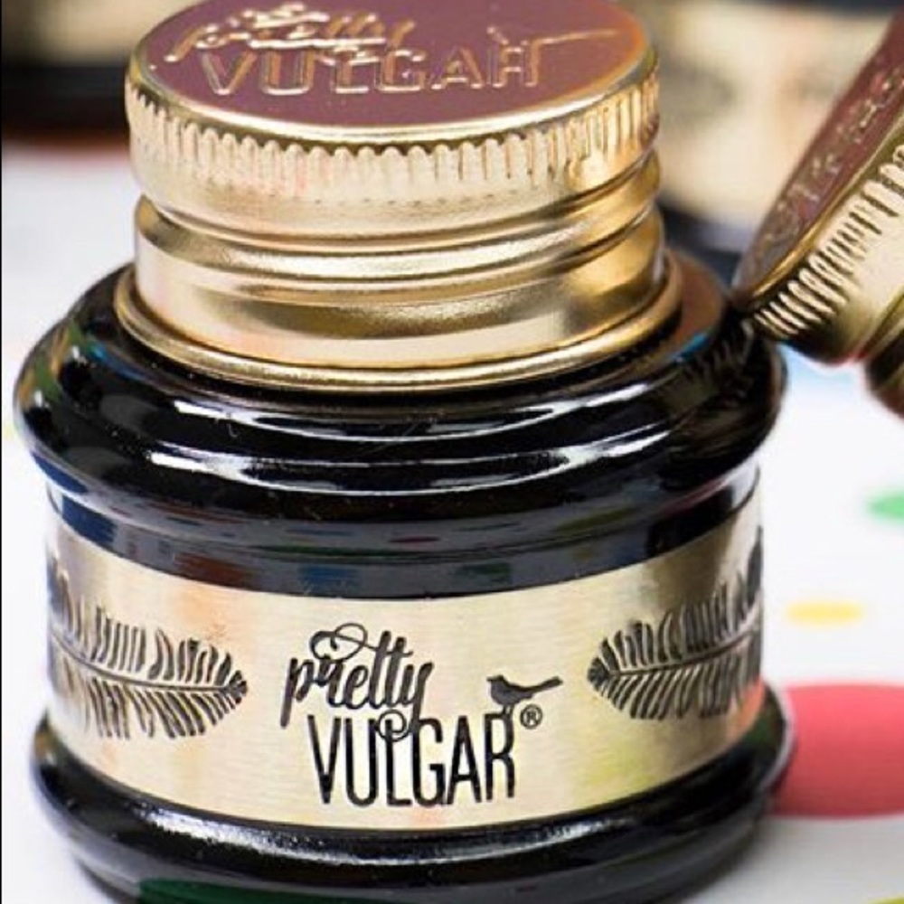 Pretty vulgar gel eyeliner